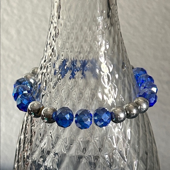 Set of 9 Chic Multi-Color Aurora Borealis Faceted Beaded Stretch Bracelets - Picture 4 of 16